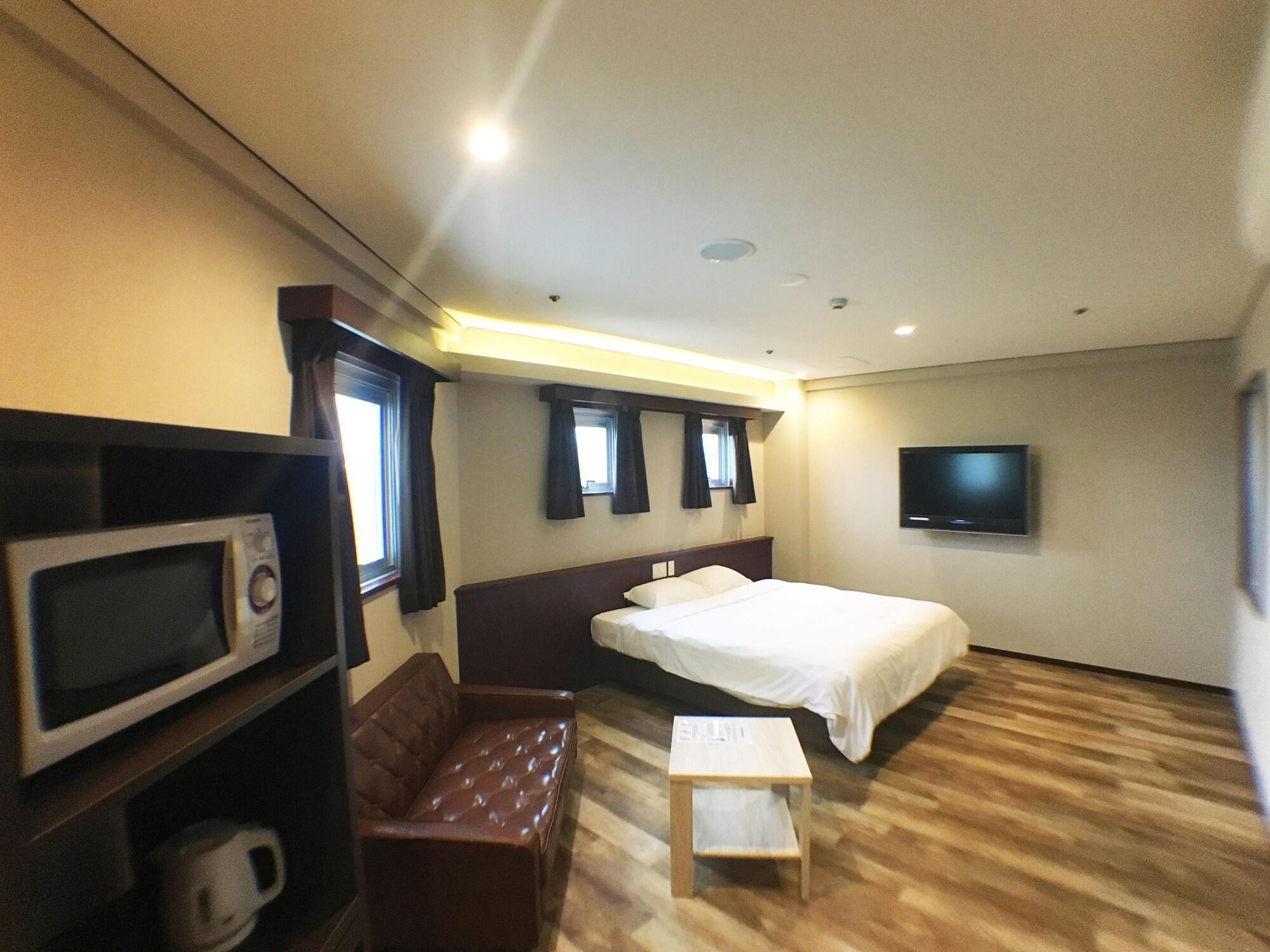 Rycom Crystal Hotel Okinawa Eksteriør billede
