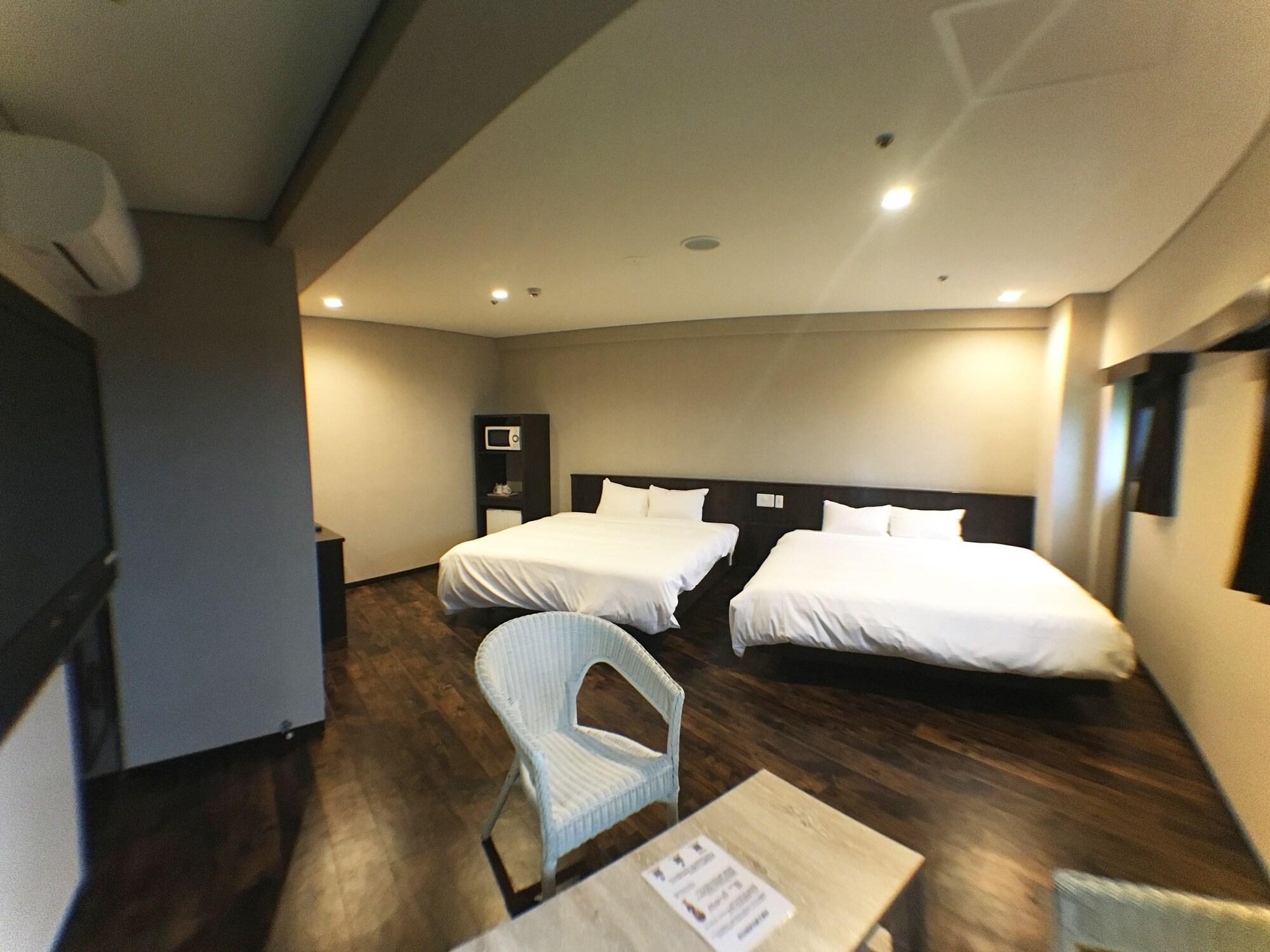 Rycom Crystal Hotel Okinawa Eksteriør billede